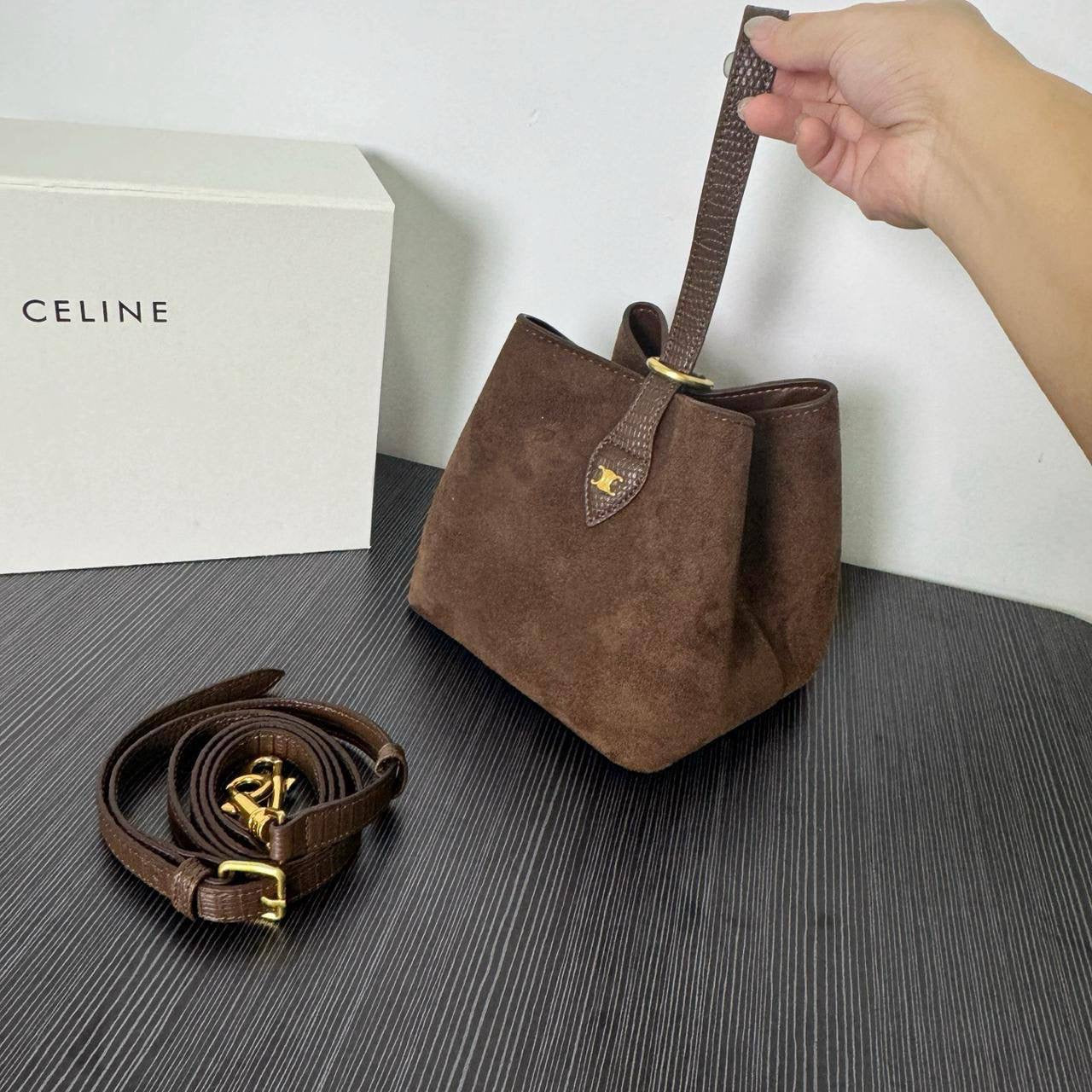 Celine new arrival copy one 
220 dhs🇦🇪
#without box
#15.5cm
Zain228
♥️♥️♥️
