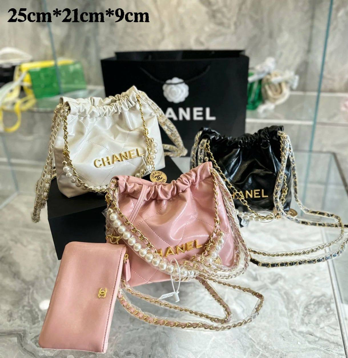 CHANEL 
NEW CAME GOOD QUALITY 
WITH BOX 
🎁🎁🎁
105 dhs🇦🇪
Zain39
♥️♥️♥️
