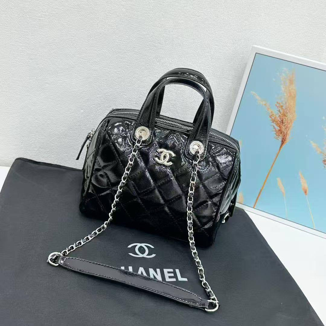 CHANEL 
NEW CAME GOOD QUALITY  
100 dhs🇦🇪
Zain39
♥️♥️♥️