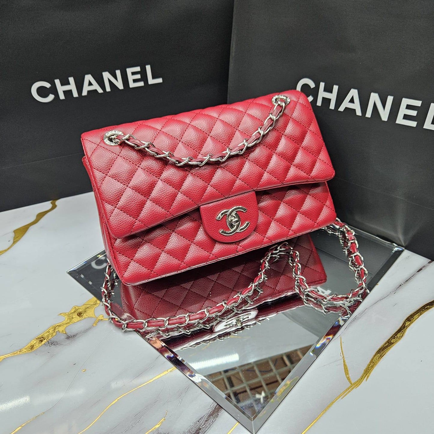 Chanel ᴄʟᴀssɪᴄ
ᴅᴏᴜʙʟᴇ ғʟᴀᴘ 
ᴄᴀᴠɪᴀʀ,ʟᴀᴍʙsᴋɪɴ,ɢʟᴏssʏ
 ʟᴇᴀᴛʜᴇʀ ᴍᴀᴛᴇʀɪᴀʟ
sɪᴢᴇ : 25 cm
ᴡɪᴛʜ BOX
🎁🎁🎁
95 dhs🇦🇪
Zain31
♥️♥️♥️