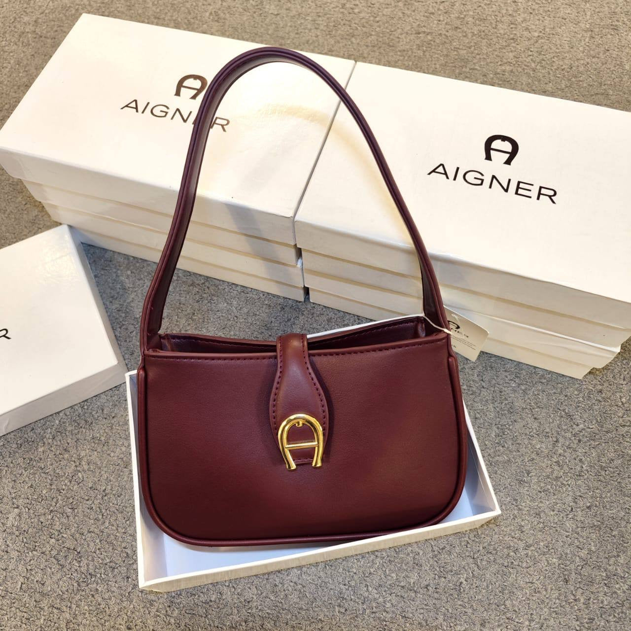 Aigner
90 dhs🇦🇪
with box
🎁🎁🎁
size 20cm
Zain26
♥️♥️♥️