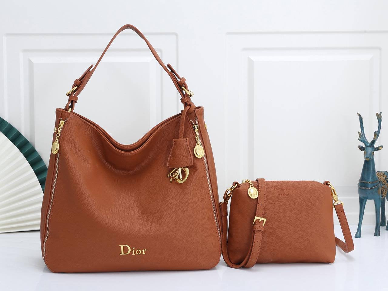 Dior
Best qualit
95 dhs🇦🇪
size 35CM
Zain158
♥️♥️♥️