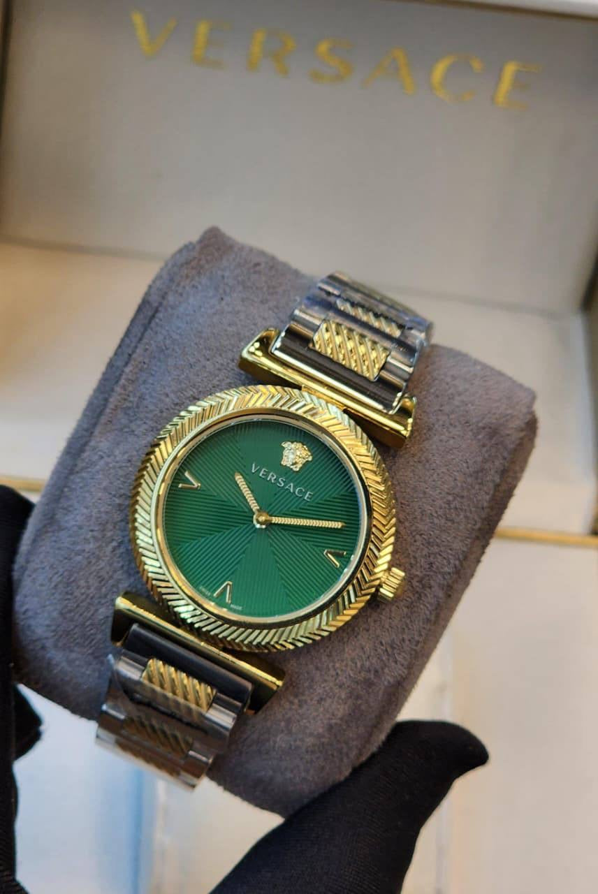 Versace 
watch for ladies 
good quality 
140 dhs🇦🇪
Zain59
♥️♥️♥️