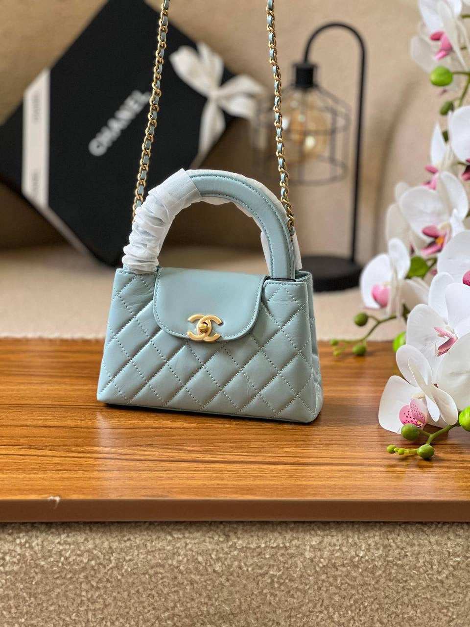 CHANEL
*19cm*
*Available Now*
For Price 👇 WTSP Text Zain 0568585901
Zain257
♥️♥️♥️