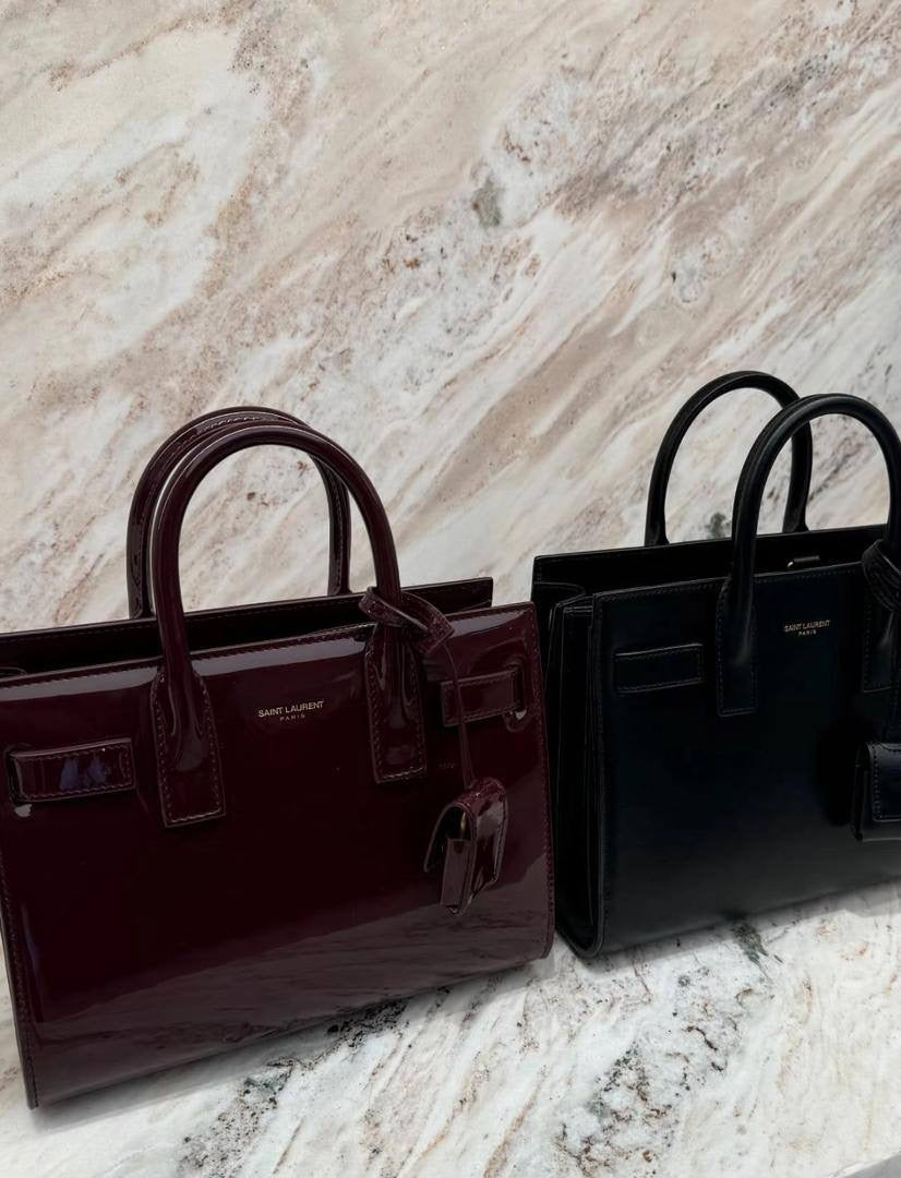 YSL
105 dhs🇦🇪
size:26cm
Good quality
Zain35
♥️♥️♥️