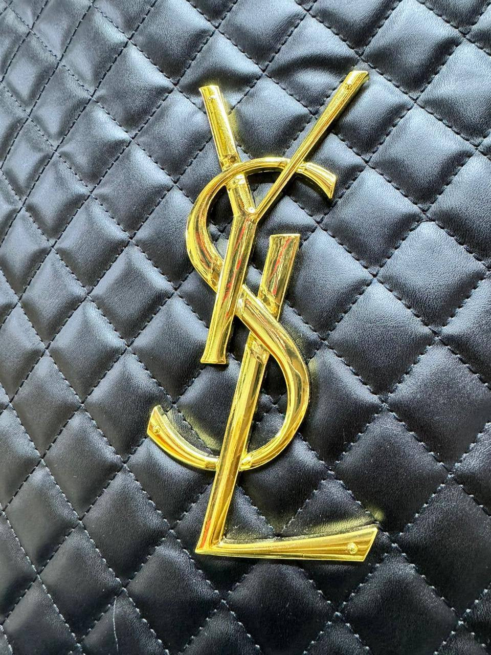 YSL ICARE
High  quality
Size :43 * 37 *10 cm
80 dhs🇦🇪
Zain27
♥️♥️♥️