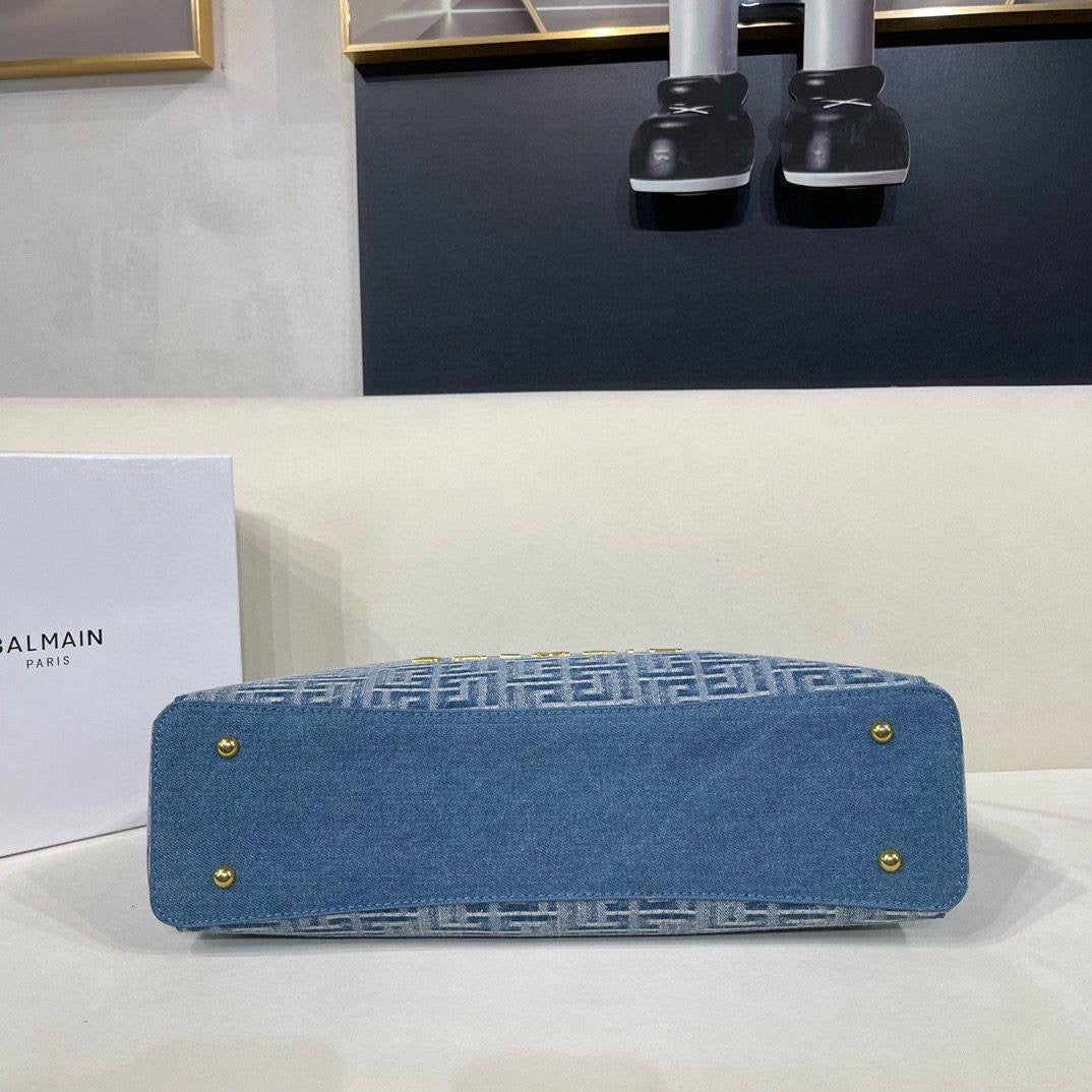 BALMAIN 
COPY ONE SPECIAL OFFER 
140 dhs🇦🇪
Zain39
♥️♥️♥️