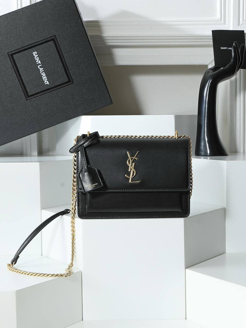 YSL
Master
270 dhs🇦🇪
Zain192
♥️♥️♥️