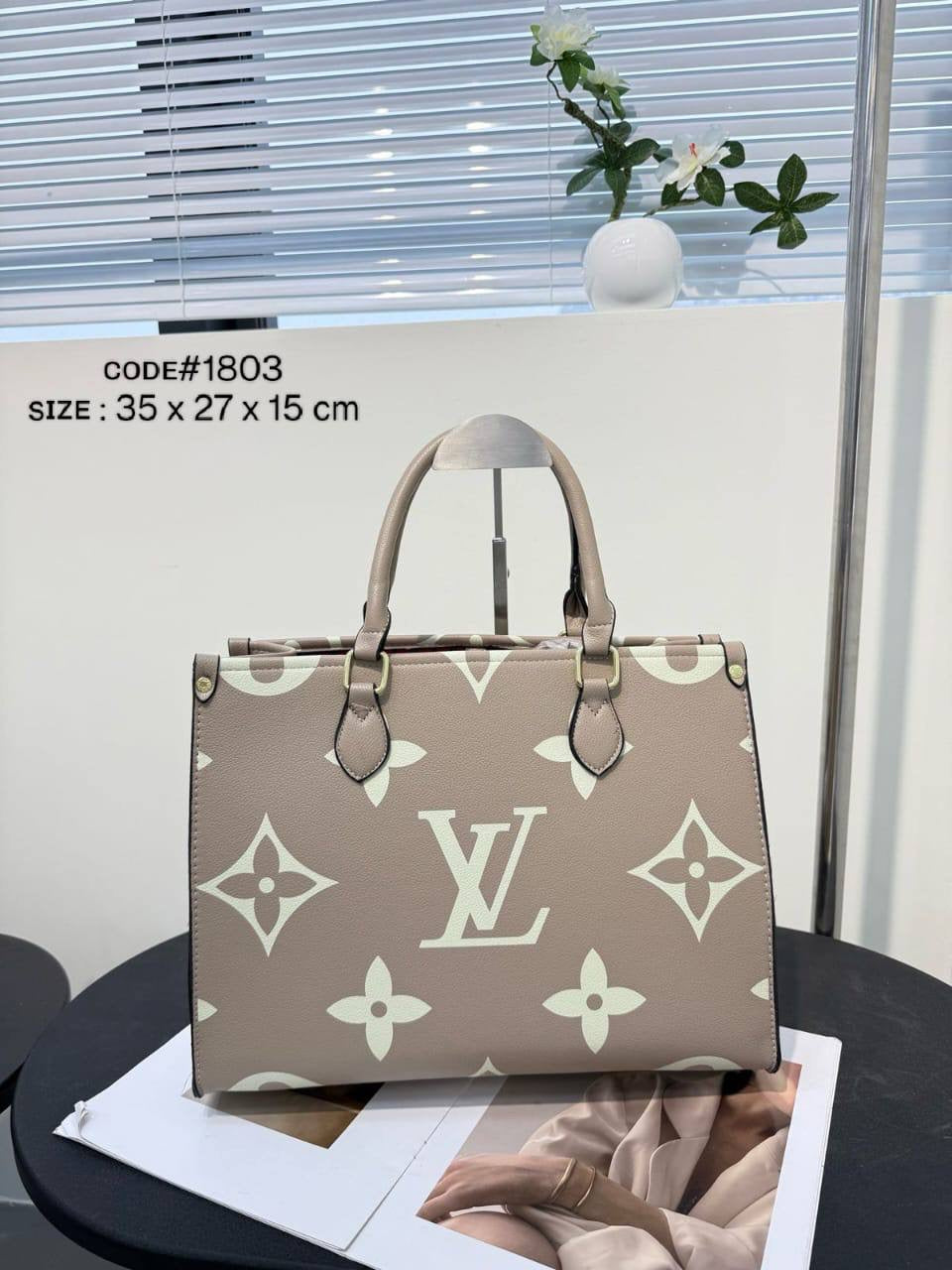 LV
ON THE GO ʜᴀɴᴅᴄᴀʀʀʏ
ᴡɪᴛʜ ʟᴏɴɢ ʙᴇʟᴛ sᴛʀᴀᴘ
sɪᴢᴇ: 35 cm
75 dhs🇦🇪
Zain31
♥️♥️♥️