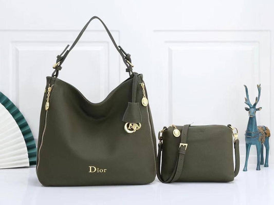 Chanel
105 dhs🇦🇪
Zain143
♥️♥️♥️