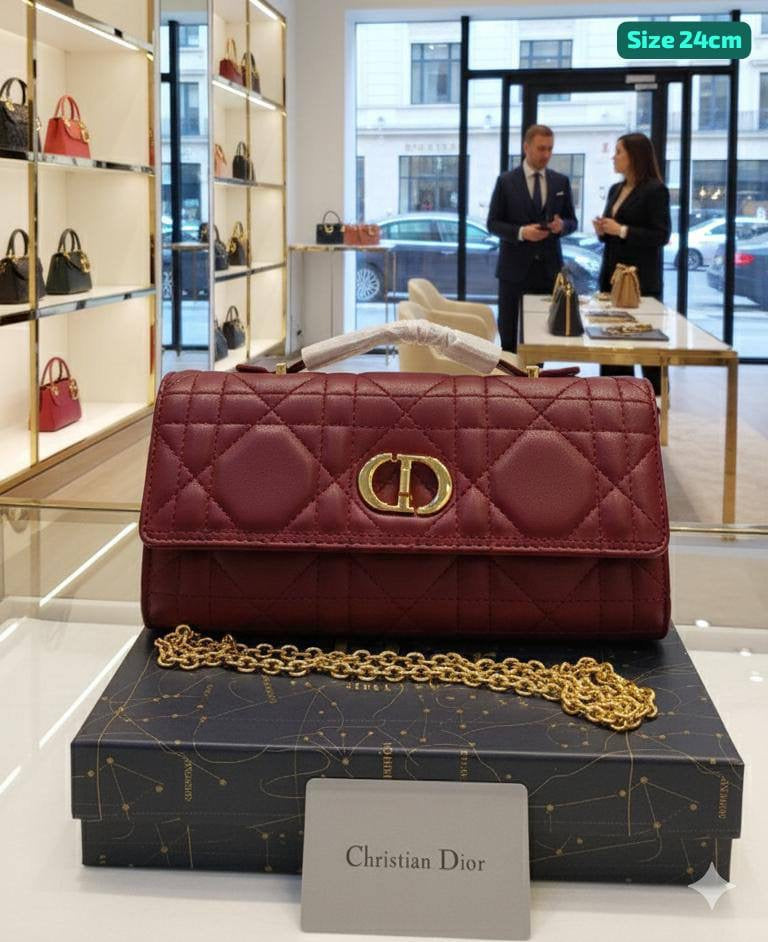 Dior
Good quality 
with box 
🎁🎁🎁
100 dhs🇦🇪
Zain186
♥️♥️♥️