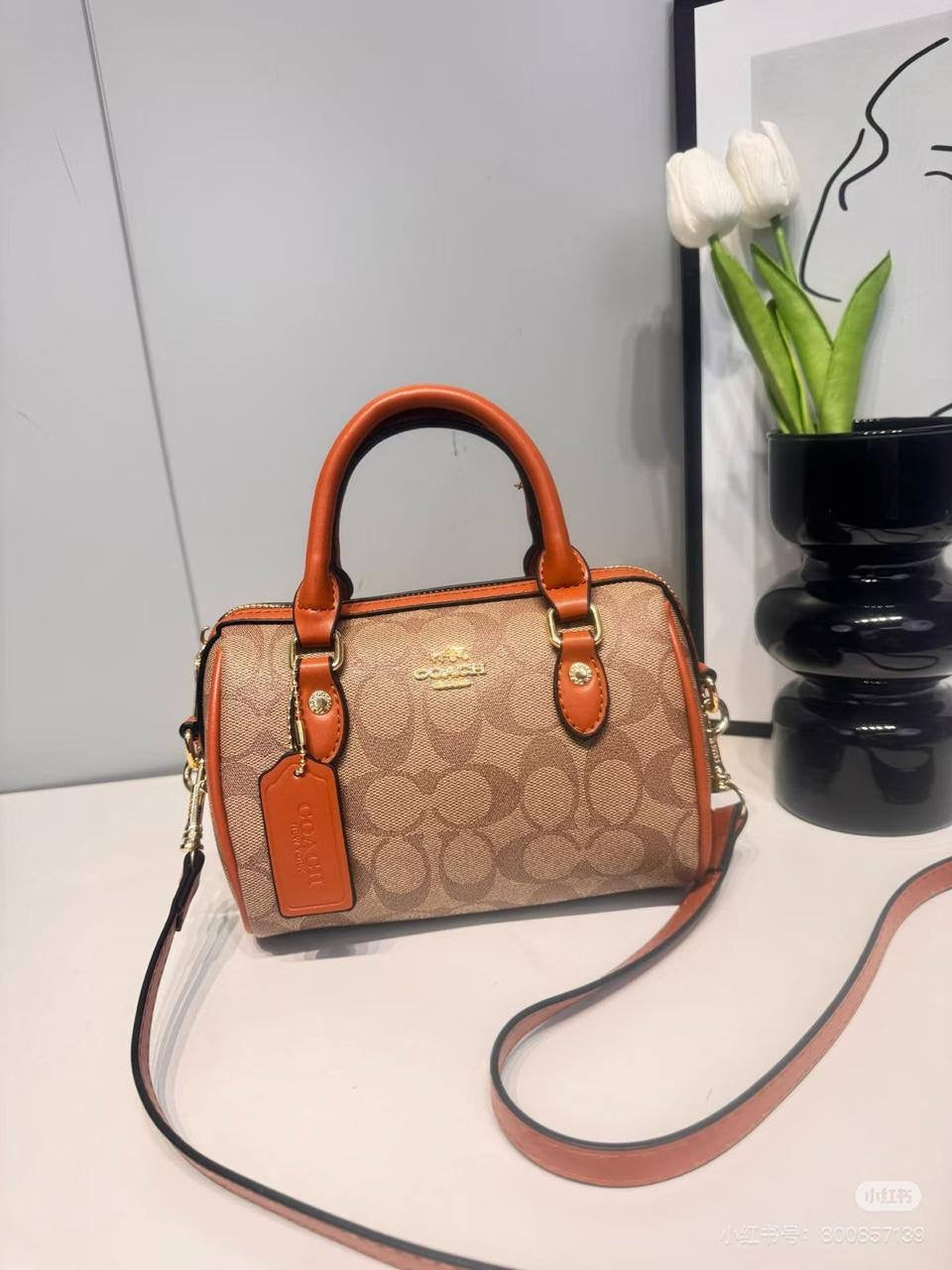 Coach Rowan
Size : 22 * 15 cm
85 dhs🇦🇪
 with box
🎁🎁🎁
Zain115
♥️♥️♥️