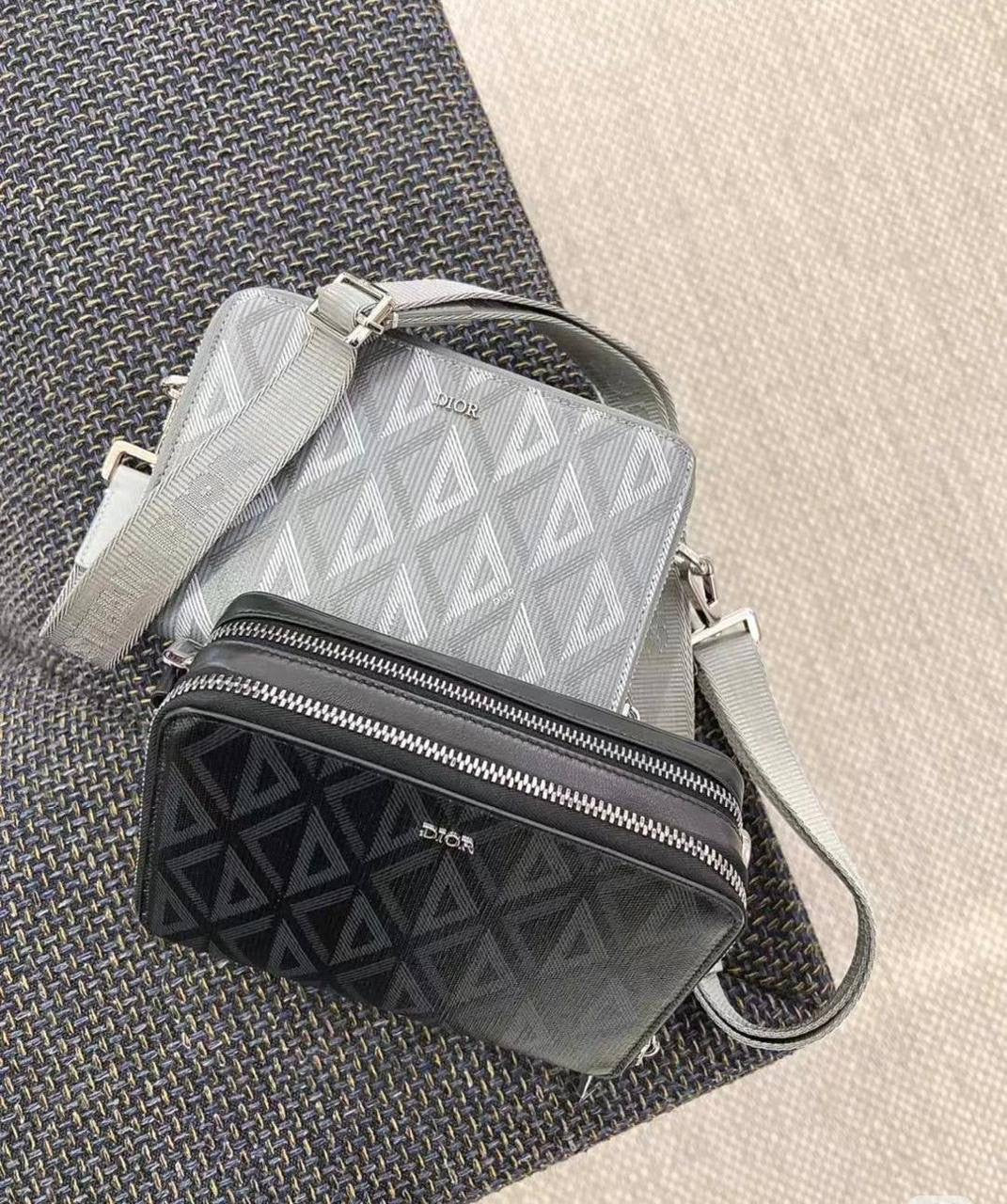 Dior 
Master Quality
Crossbody Bag 
200 dhs🇦🇪
With Box
🎁🎁🎁
Zain33
♥️♥️♥️