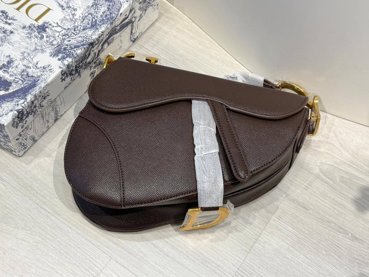 Dior
with box
🎁🎁🎁
110 dhs🇦🇪
good quality
Zain44
♥️♥️♥️