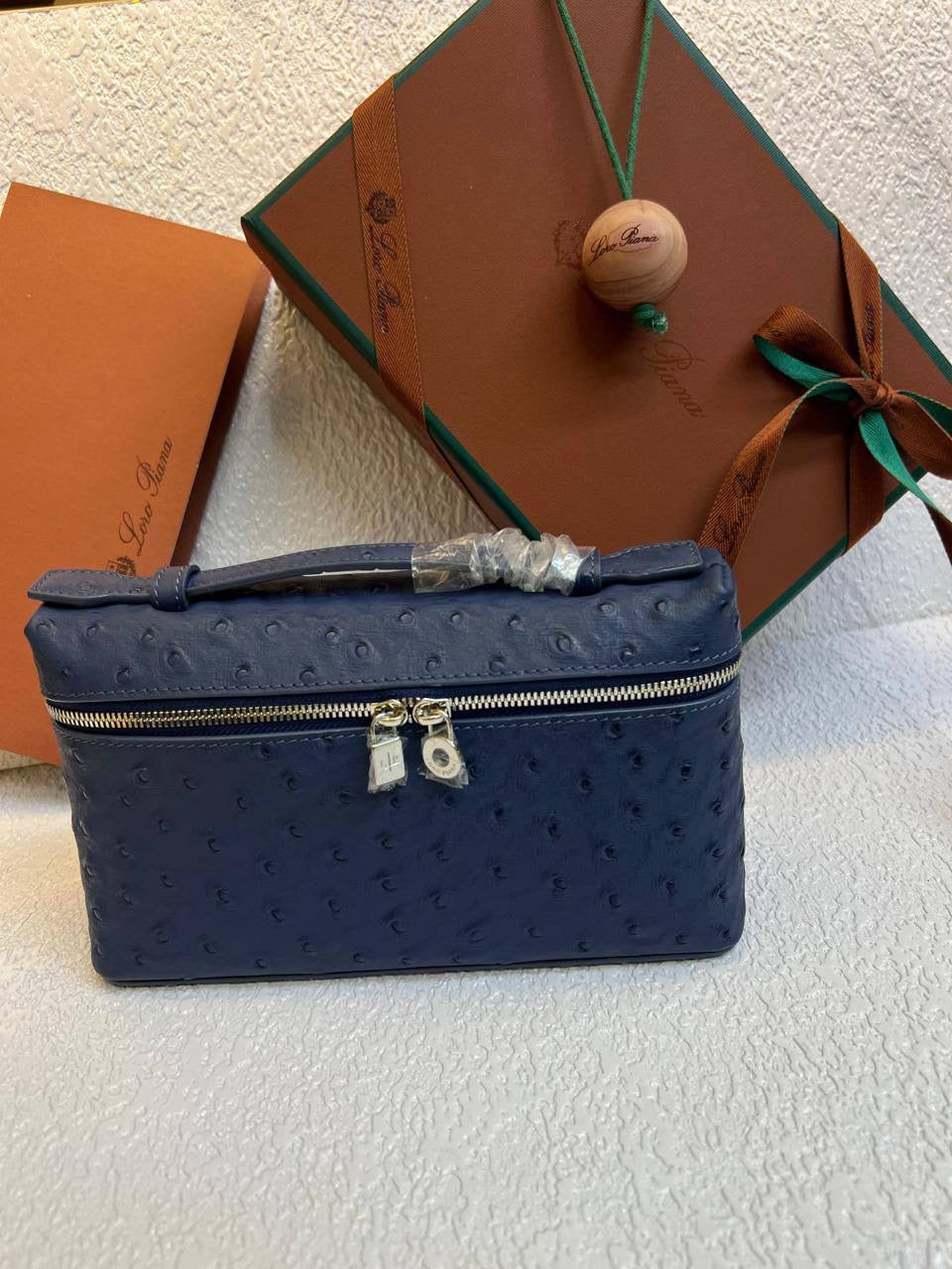 LORO PIANA✨💕✨
SuperMaster Quality 🔥💯✅
Available :💕💕💕
For Price 👇 WTSP Text Zain 0568585901
Zain252
♥️♥️♥️