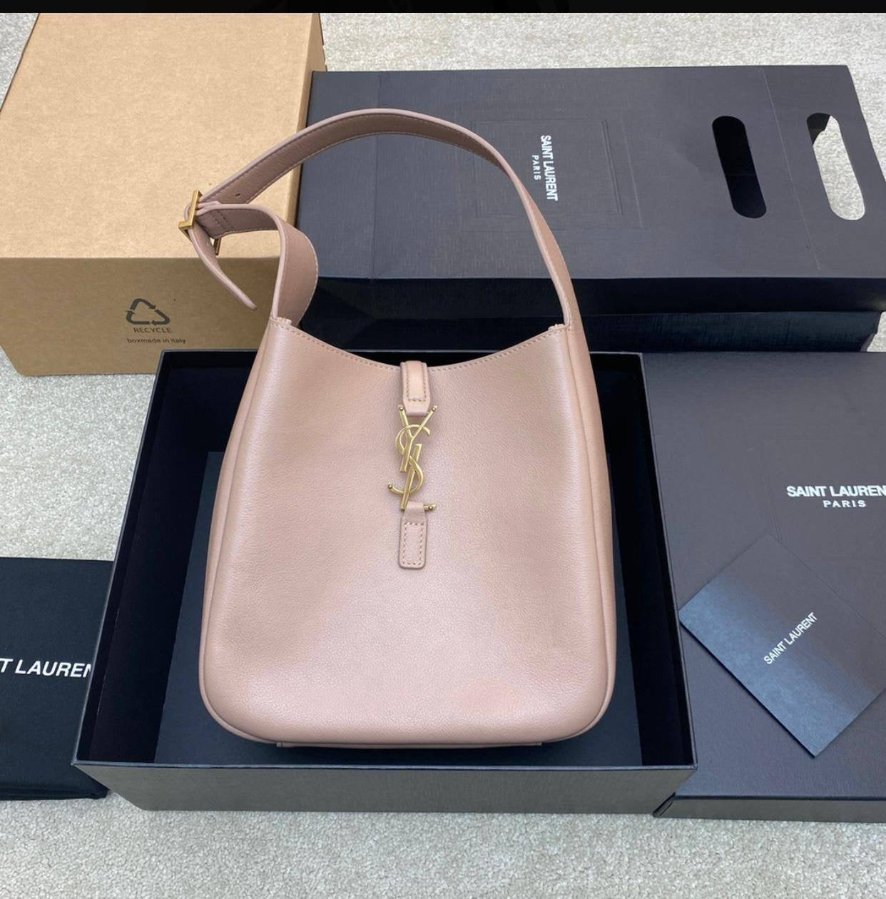 YSL💕💕💕
Super master quality 💯
Available now 💫 ✨✨
For Price 👇 WTSP Text Zain 0568585901
Zain252
♥️♥️♥️