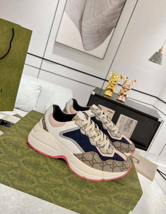 GUCCI master
☘️ *SIZE  36  to 41 ☘️                                                                                                       
270 dhs🇦🇪
Zain224
♥️♥️♥️