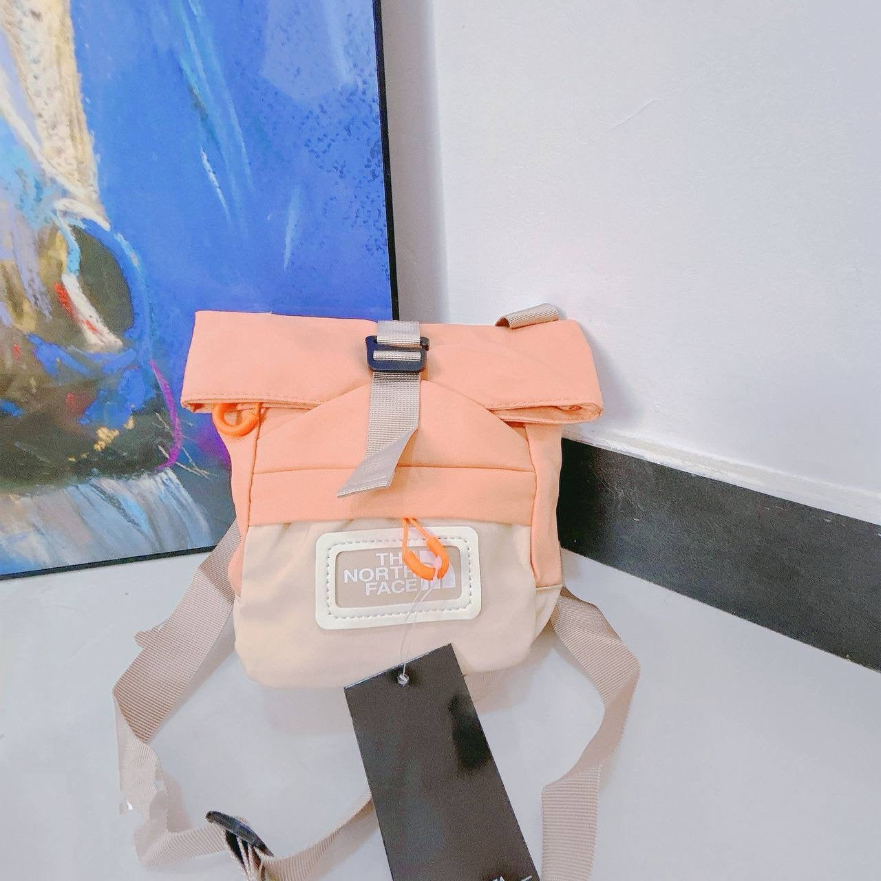 The North Face
22*20cm
35 dhs🇦🇪
Zain17
♥️♥️♥️