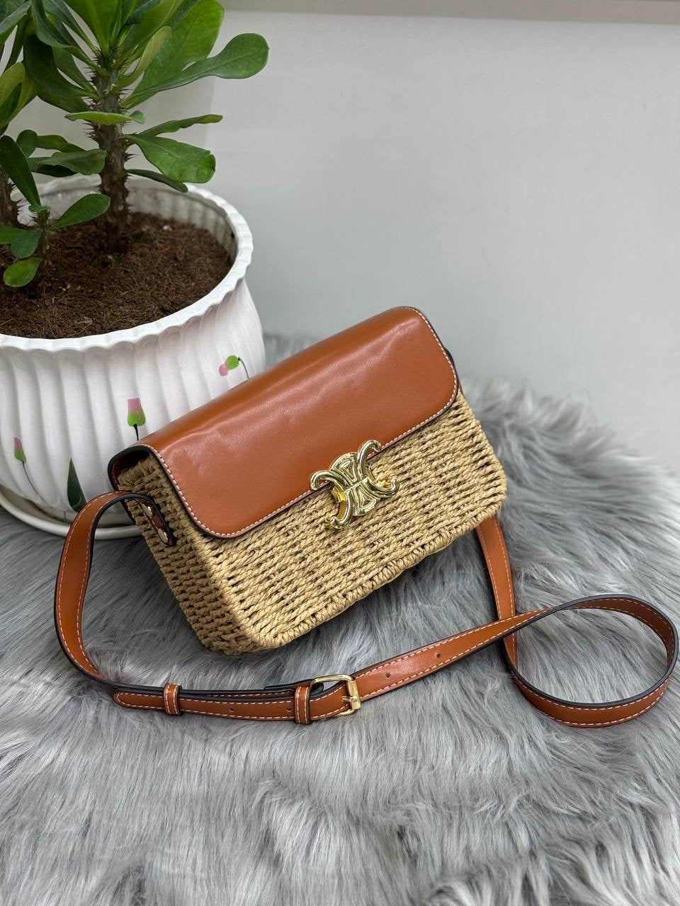 Celine
SIZE……….  21 CM🌷
90 dhs🇦🇪
Zain244
♥️♥️♥️