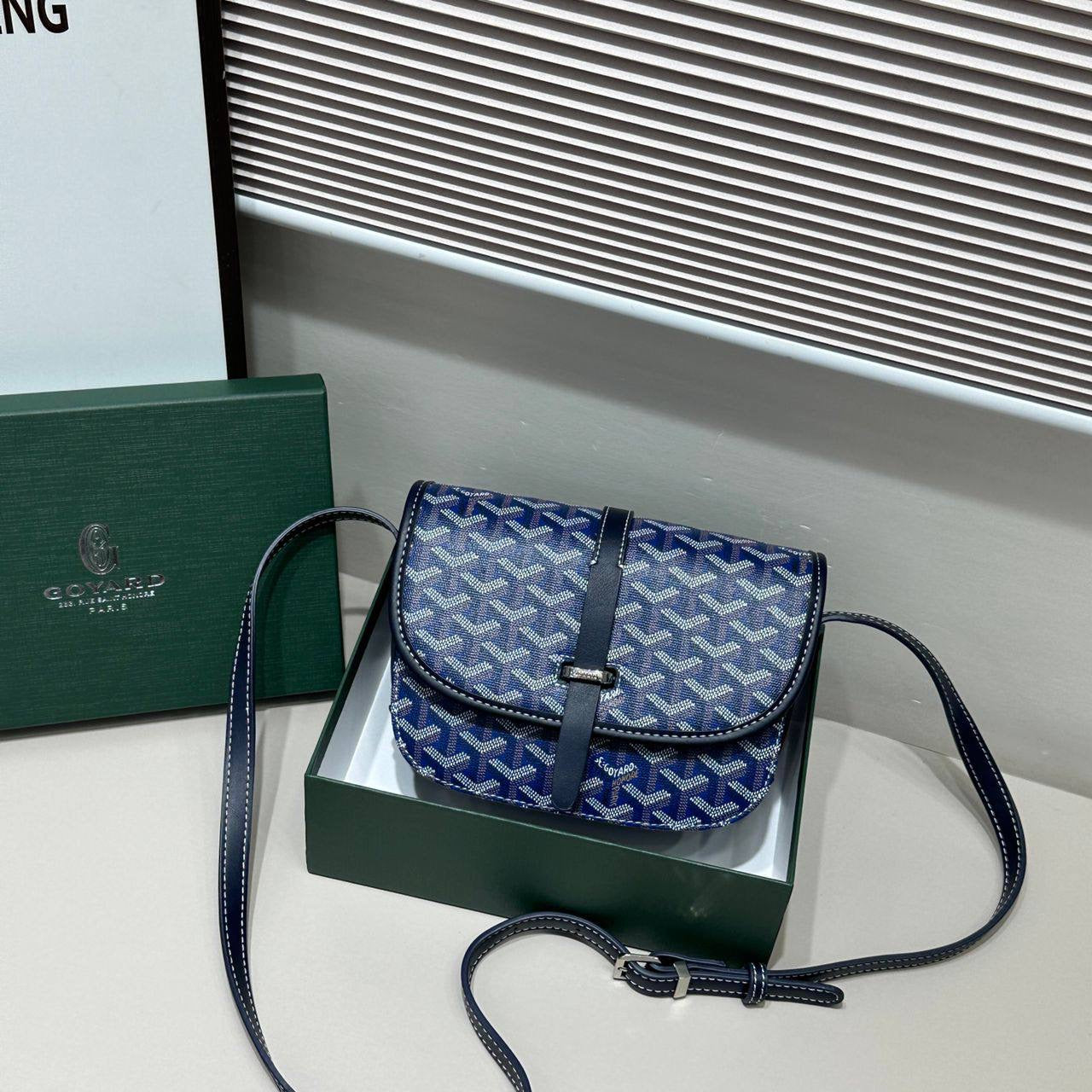 Goyard
95 dhs🇦🇪
with box
🎁🎁🎁
size 22×7×16cm
Zain41
♥️♥️♥️