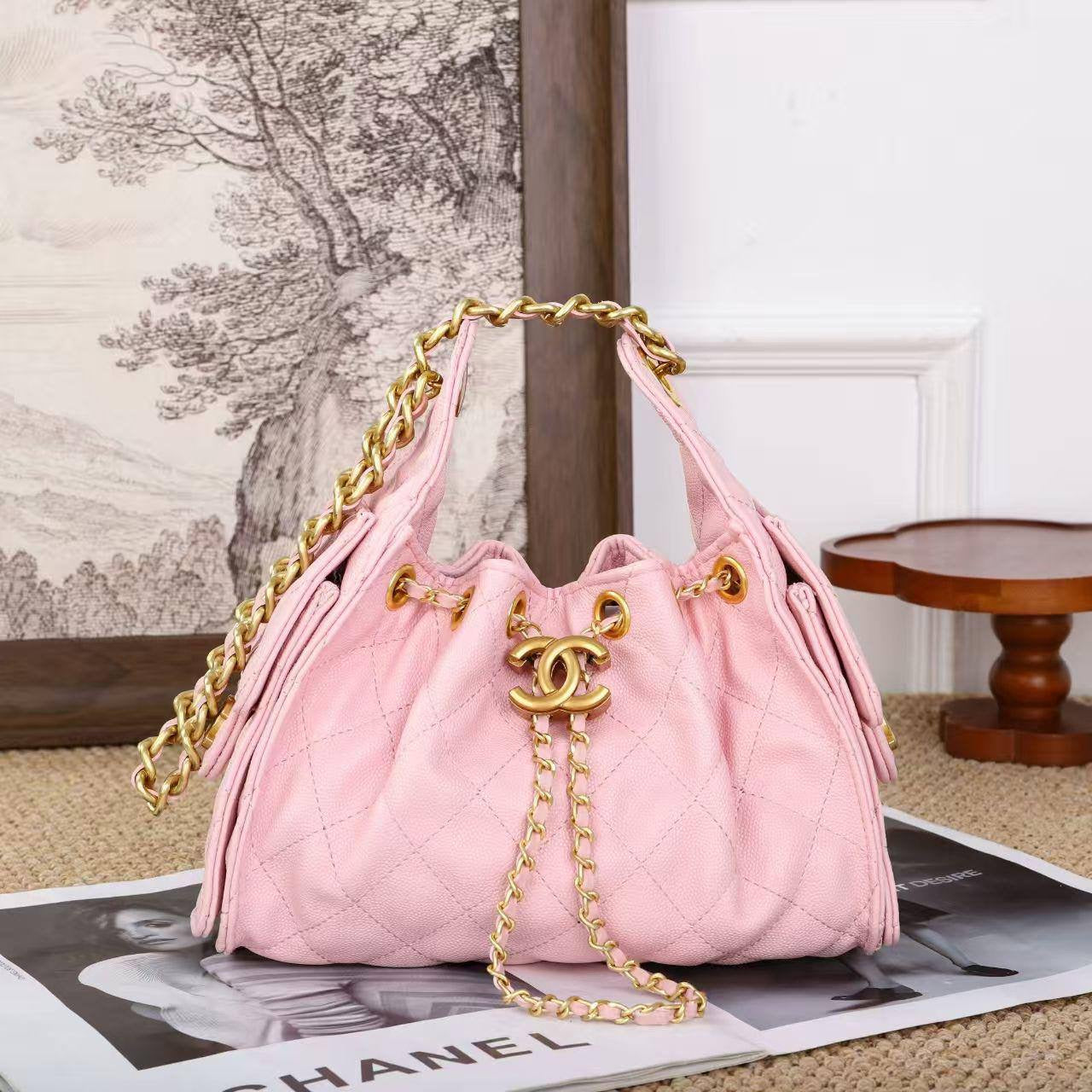 Chanel
Size 23cm
110 dhs🇦🇪 
with box 🎁
Zain175
♥️♥️♥️