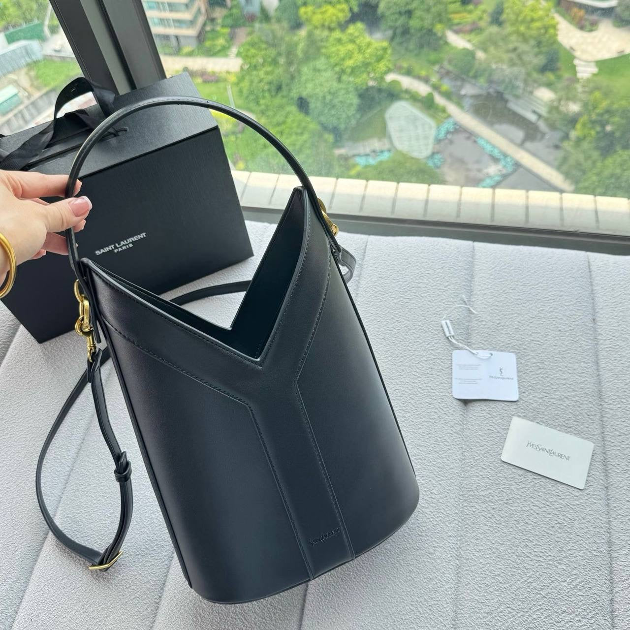 YSL 
170 dhs🇦🇪
Zain39
♥️♥️♥️