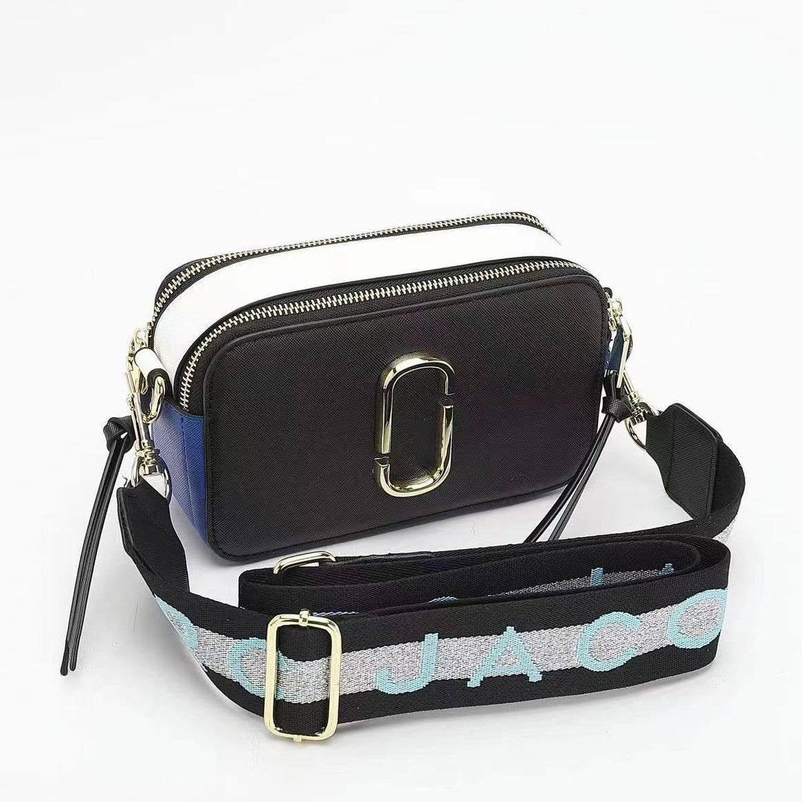 MARC JACOBS 
NEW CAME GOOD QUALITY 
WITH BOX 
🎁🎁🎁
80 dhs🇦🇪
Zain39
♥️♥️♥️