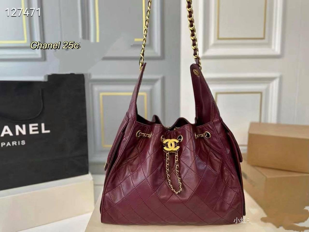 CHANEL
120 dhs🇦🇪
Good Quality 
28 cm
Zain90
♥️♥️♥️