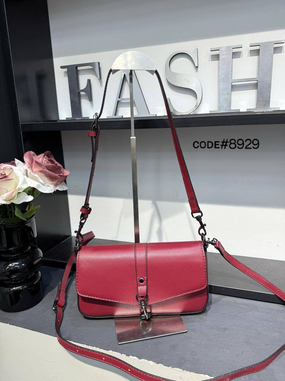 Gucci ᴇɴᴠᴇʟᴏᴘᴇ
sʜᴏᴜʟᴅᴇʀ ʙᴀɢ
ᴡɪᴛʜ ʟᴏɴɢ ʙᴇʟᴛ sᴛʀᴀᴘ
ᴍᴏɴᴏɢʀᴀᴍ ʟᴇᴀᴛʜᴇʀ
sɪᴢᴇ : 24 cm
65 dhs🇦🇪
Zain31
♥️♥️♥️