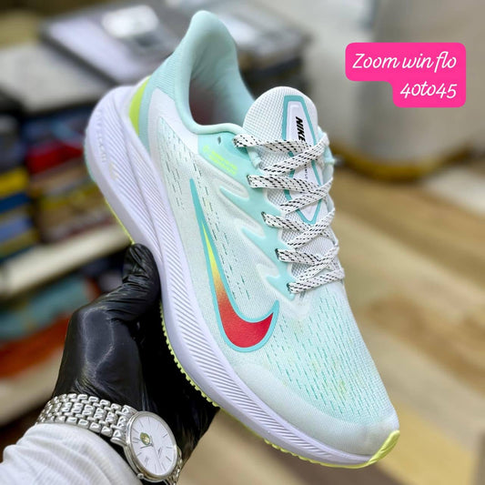 Nike zoom
Available size on pictures written 
100 dhs🇦🇪
Zain27
♥️♥️♥️