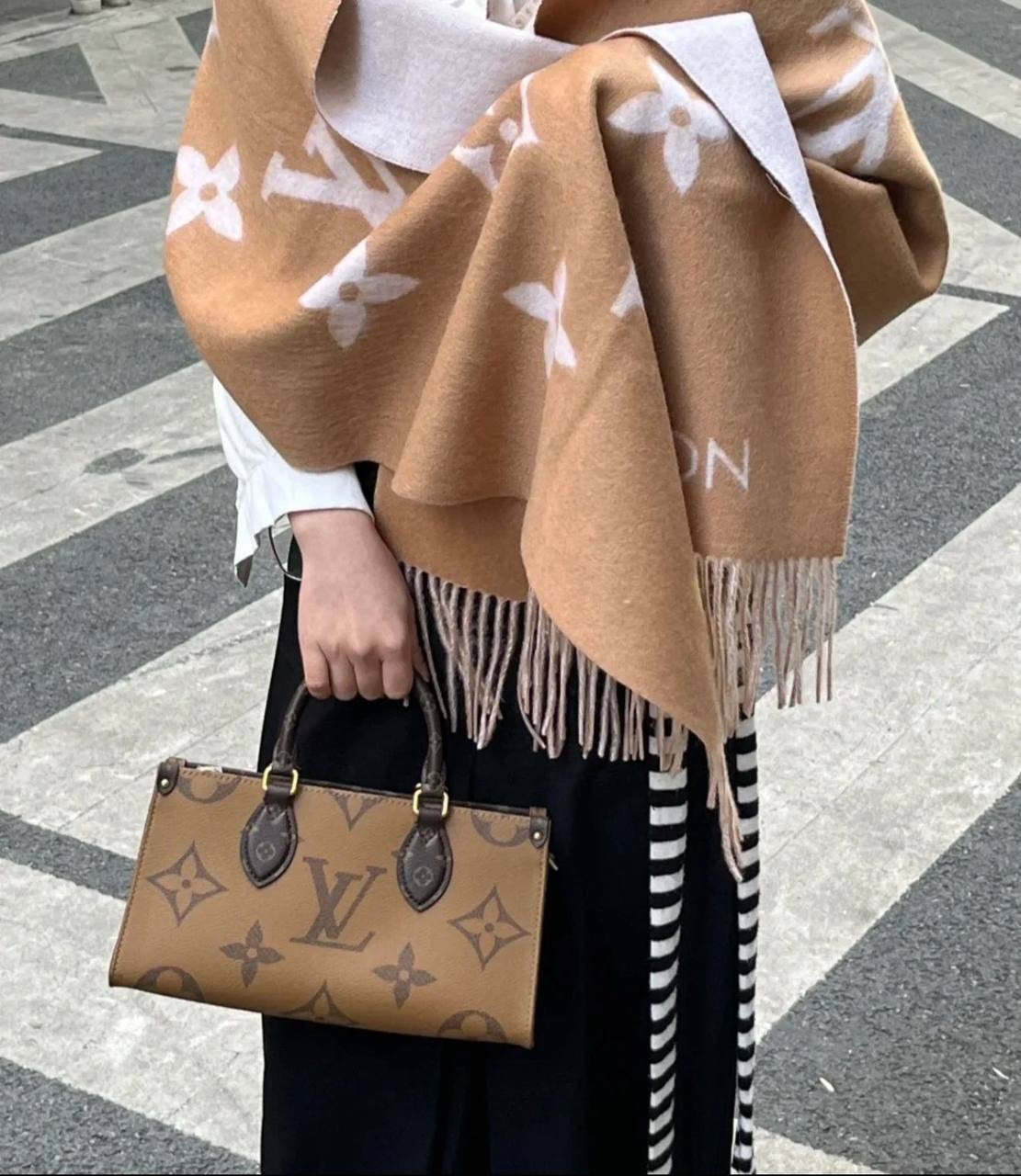 LV
90 dhs🇦🇪
Good quality 
with box
🎁🎁🎁
Zain35
♥️♥️♥️