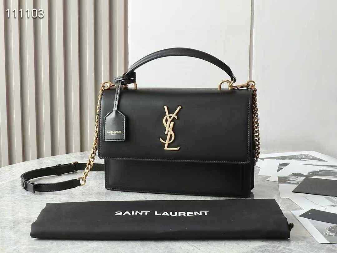 YSL SUNSET 
PREMIUM QUALITY ☘️
105 dhs🇦🇪
WITH BOX 
🎁🎁🎁
Zain28
♥️♥️♥️