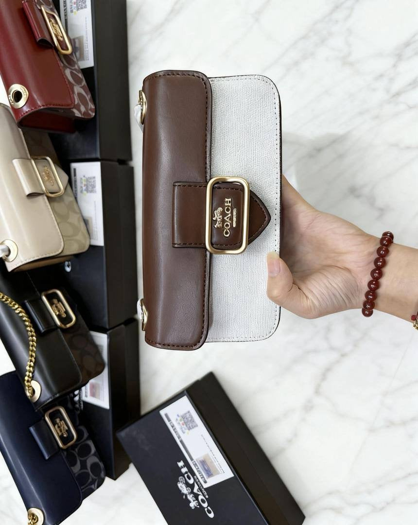 Coach
90 dhs🪙
With box
🎁🎁🎁
Zain35
♥️♥️♥️