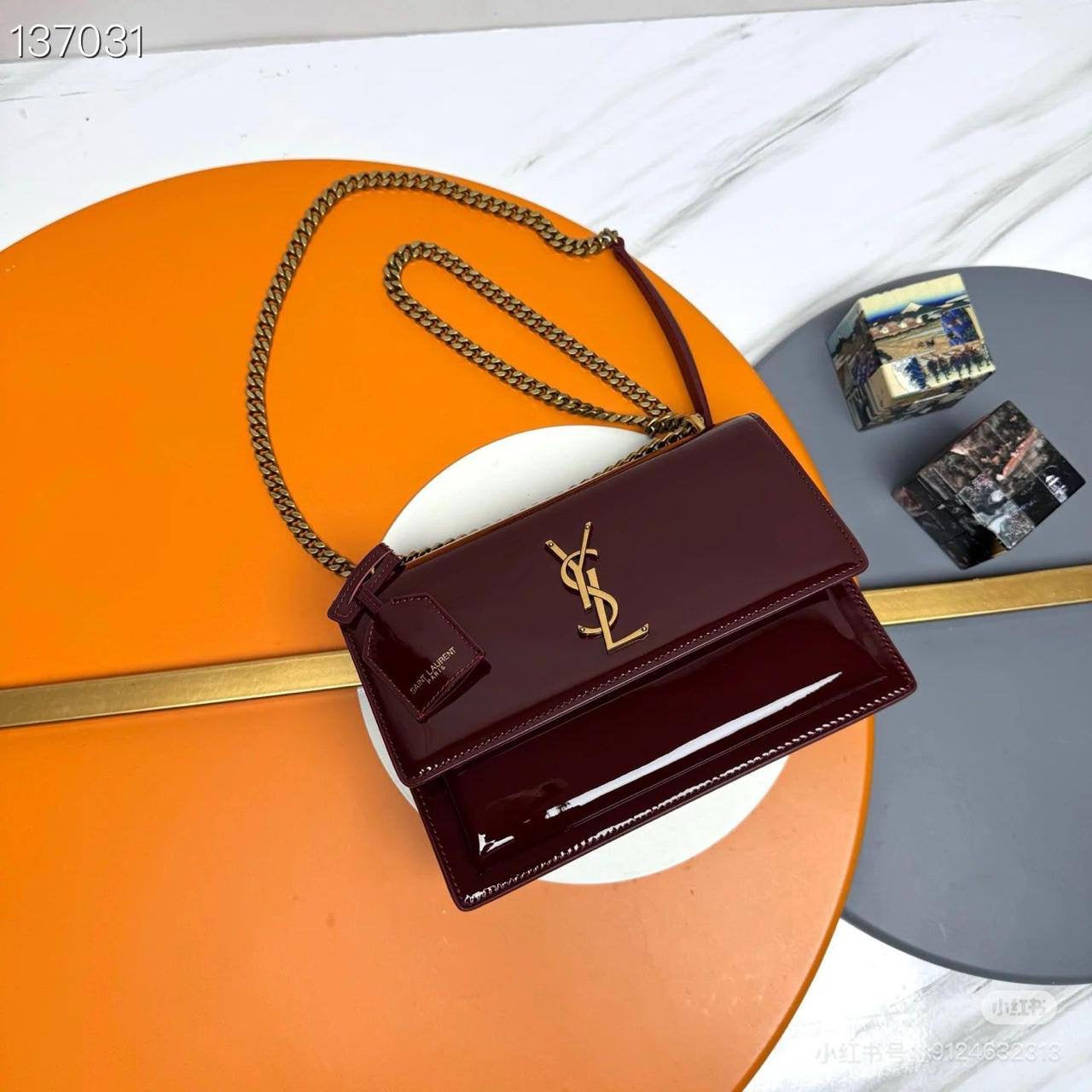 YSL Sunset
size : 22 * 14 * 9 cm
90 dhs🇦🇪
with box 🎁
Zain115
♥️♥️♥️