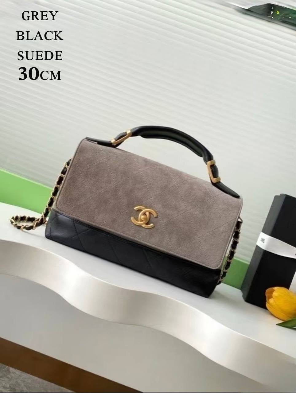 Chanel ᴍᴀxɪ ғʟᴀᴘ ᴛᴏᴘ ʜᴀɴᴅʟᴇ
 ᴄʜᴀɪɴ ɢᴏʟᴅ ʜᴀʀᴅᴡᴀʀᴇ 
ᴡɪᴛʜʙᴏx
🎁🎁🎁
ʟᴇᴀᴛʜᴇʀ 
120 dhs🇦🇪
Zain56
♥️♥️♥️