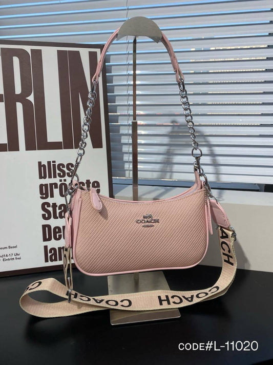 COACH ᴛᴇʀɪ
sʜᴏᴜʟᴅᴇʀ ᴄʀᴏssʙᴀɢ
sɪʟᴠᴇʀ ʜᴀʀᴅᴡᴀʀᴇ
sɪᴢᴇ: 24 cm
65 dhs🇦🇪
Zain31
♥️♥️♥️