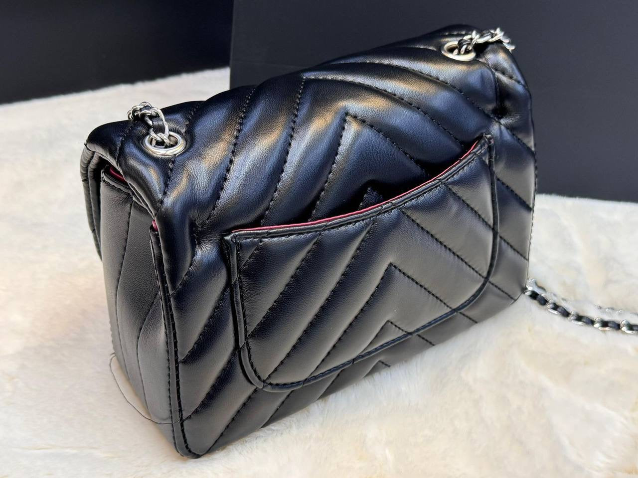 ᴍɪɴɪ Chanel sɪʟᴠᴇʀ ʜᴀʀᴅᴡᴀʀᴇ
ᴡɪᴛʜ ʙᴏx
🎁🎁🎁
ᴄᴀʟғsᴋɪɴ ᴍᴀᴛᴇʀɪᴀʟ
sɪᴢᴇ:20ᴄᴍ
80 dhs🇦🇪
Zain56
♥️♥️♥️