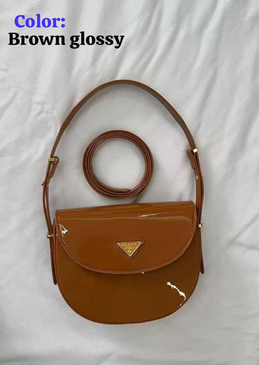 Prada sʜᴏᴜʟᴅᴇʀ ʙᴀɢ
ᴡɪᴛʜʙᴏx
🎁🎁🎁
ʟᴇᴀᴛʜᴇʀ/ɢʟᴏssʏ
80 dhs🇦🇪
Zain56
♥️♥️♥️