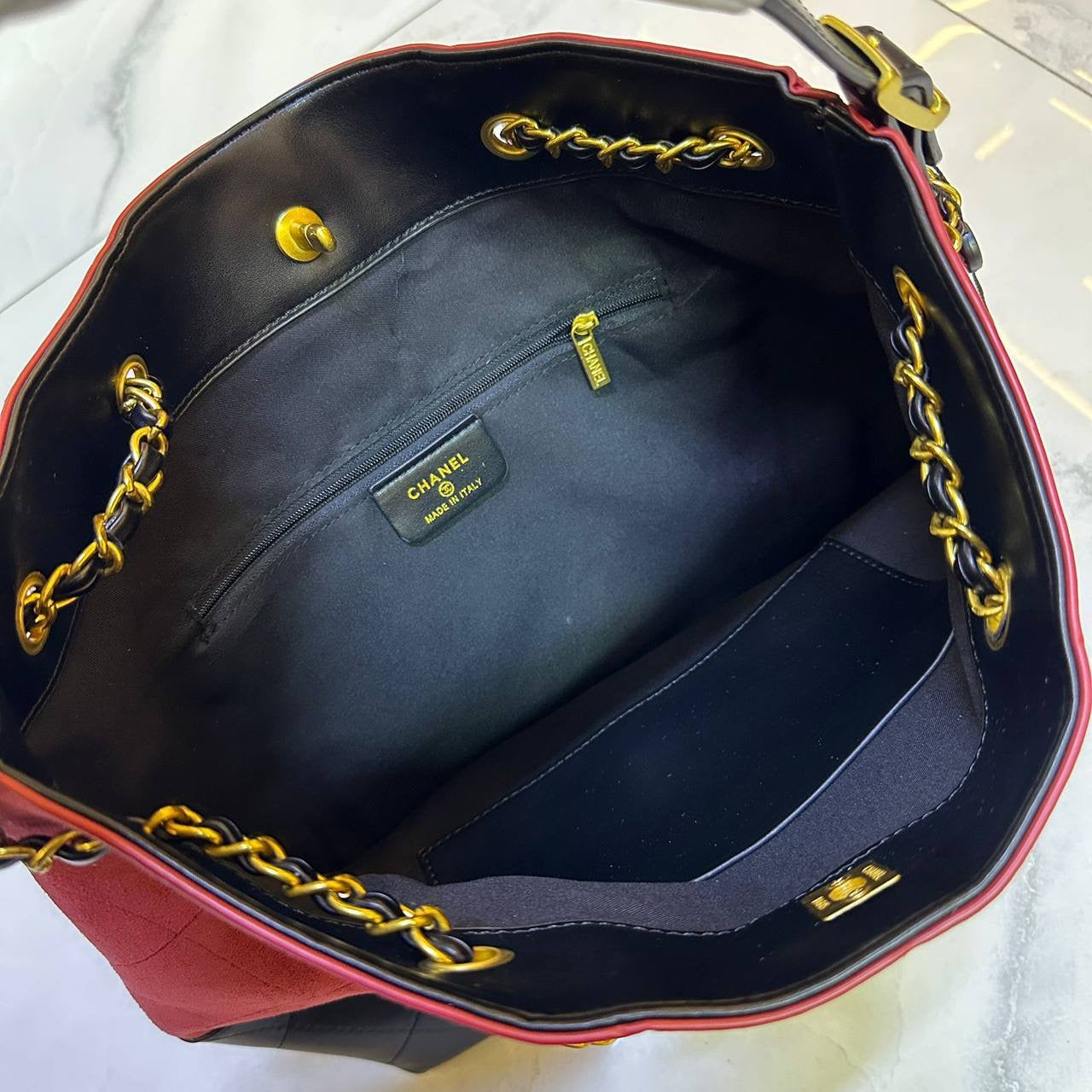 CHANEL 
NEW CAME GOOD QUALITY 
105 dhs🇦🇪
Zain39
♥️♥️♥️