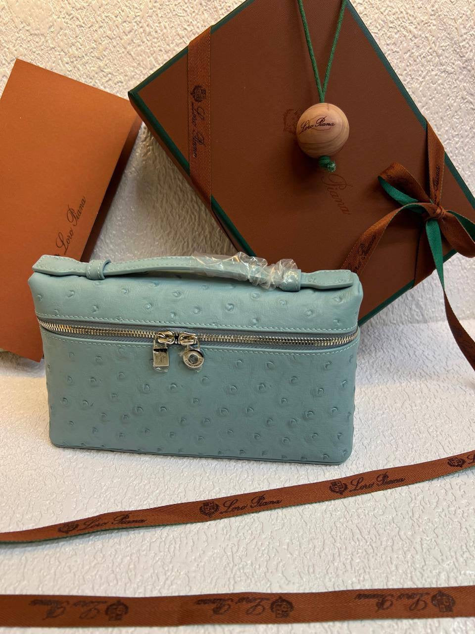 LORO PIANA✨💕✨
SuperMaster Quality 🔥💯✅
Available :💕💕💕
For Price 👇 WTSP Text Zain 0568585901
Zain252
♥️♥️♥️