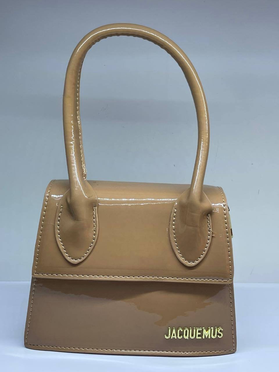 🎉Offer🎊  JACQUEMUS
Size : 17 * 13 cm
55 dhs🇦🇪
Zain115
♥️♥️♥️