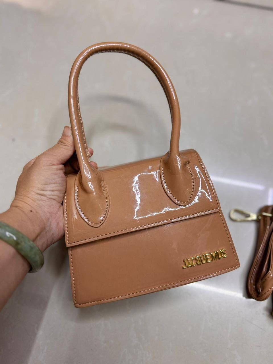 🎉Offer🎊  JACQUEMUS
Size : 17 * 13 cm
55 dhs🇦🇪
Zain115
♥️♥️♥️