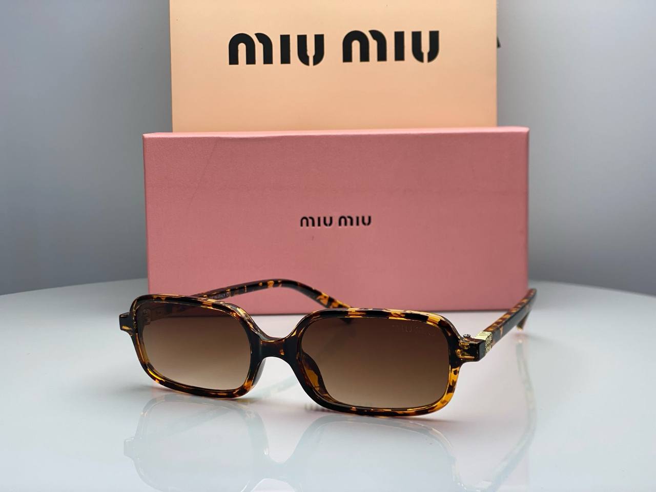 MIU MIU Sunglasses