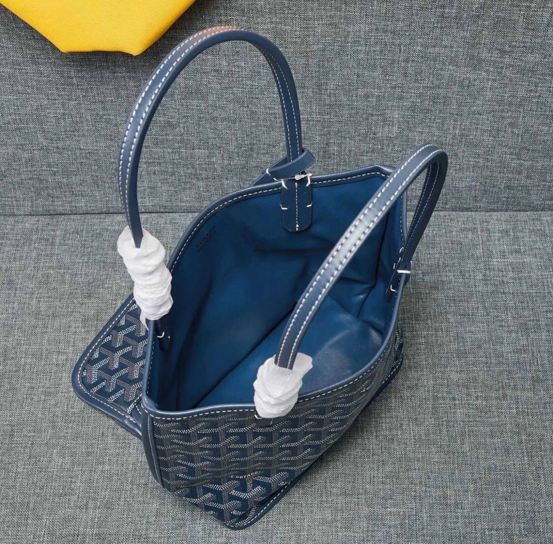 GOYARD