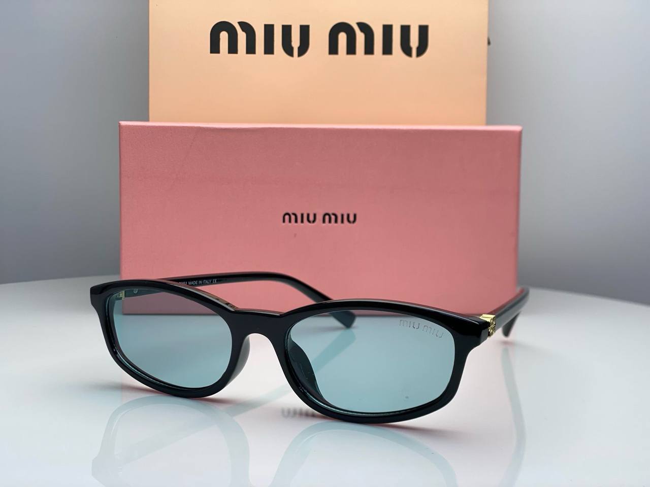 MIU MIU Sunglasses