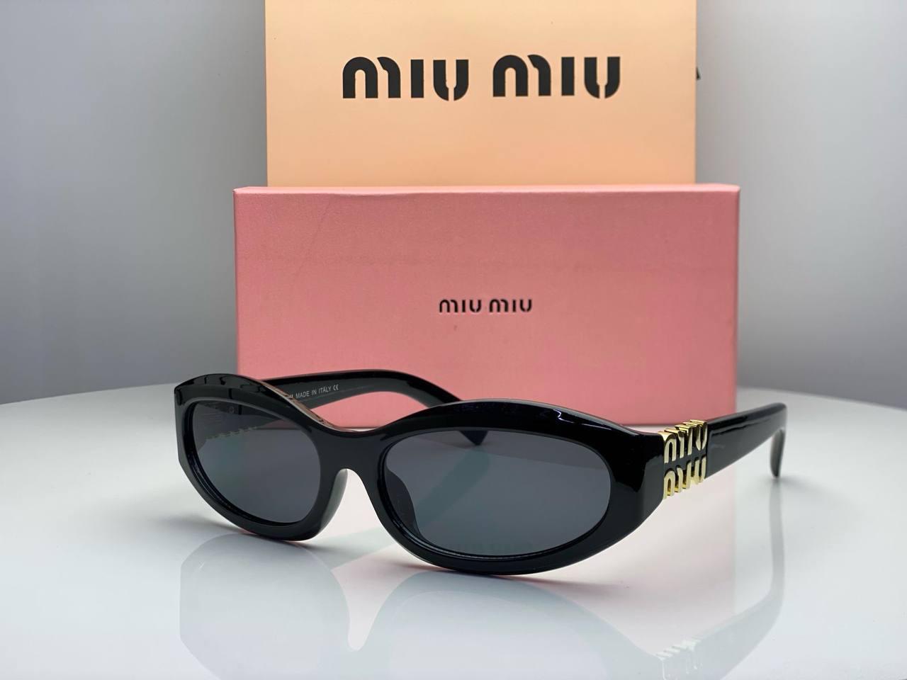 MIU MIU Sunglasses