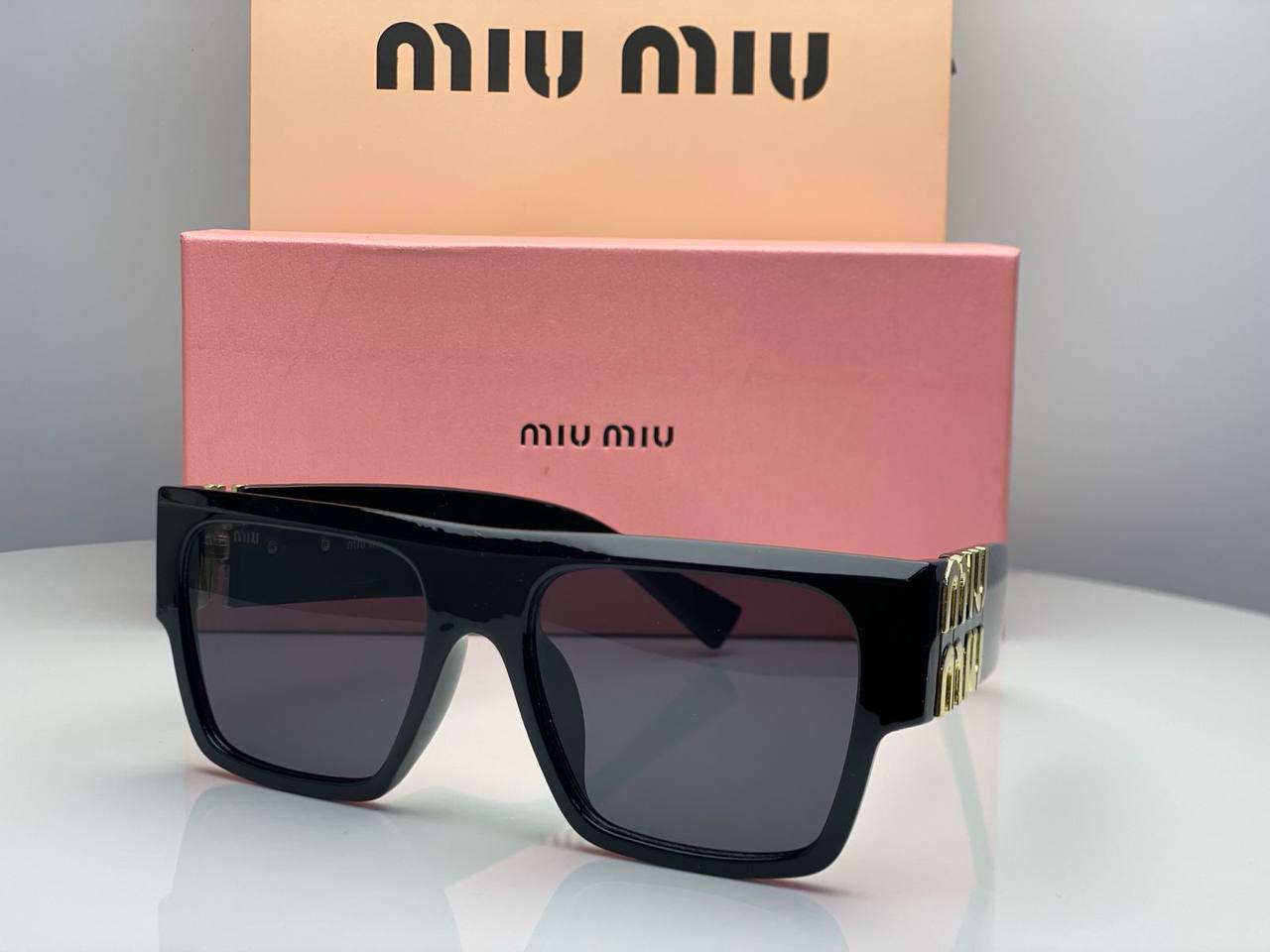 MIU MIU Sunglasses