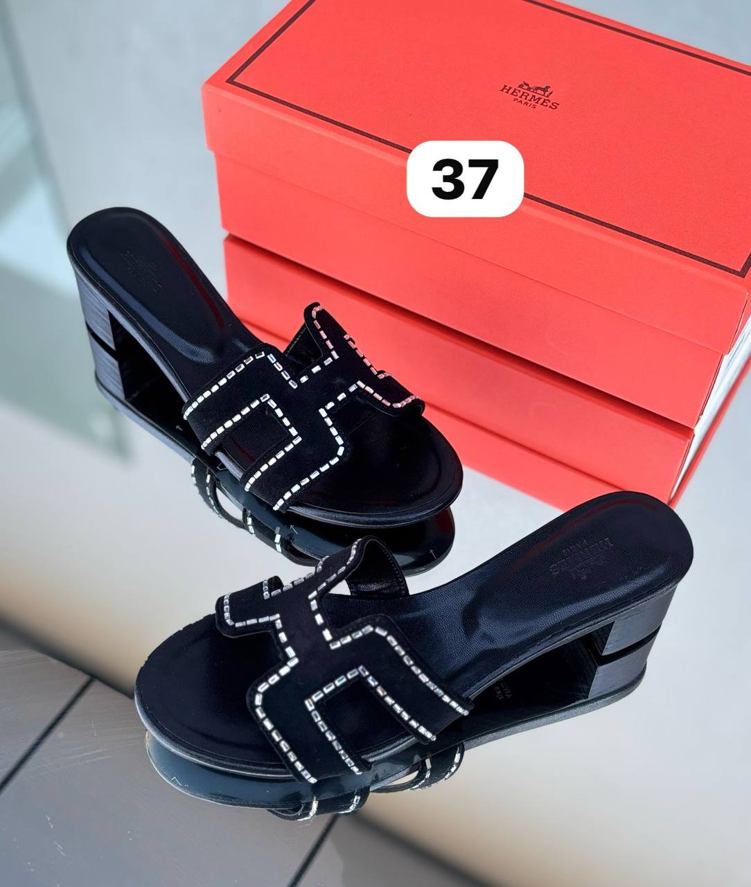 Hermes Heel