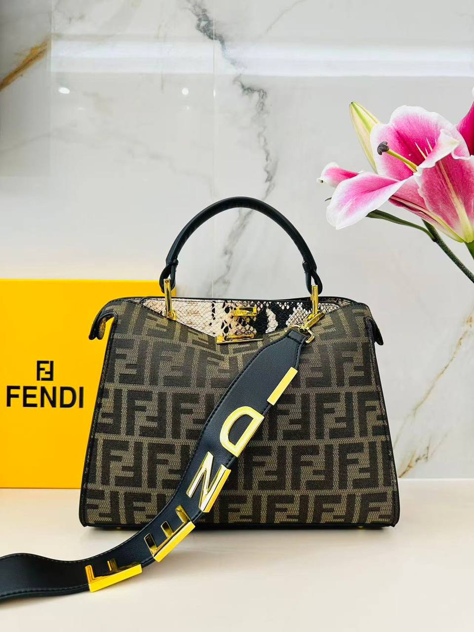 Fendi
High Quality
120 dhs🪙🌨️
Zain143
♥️♥️♥️