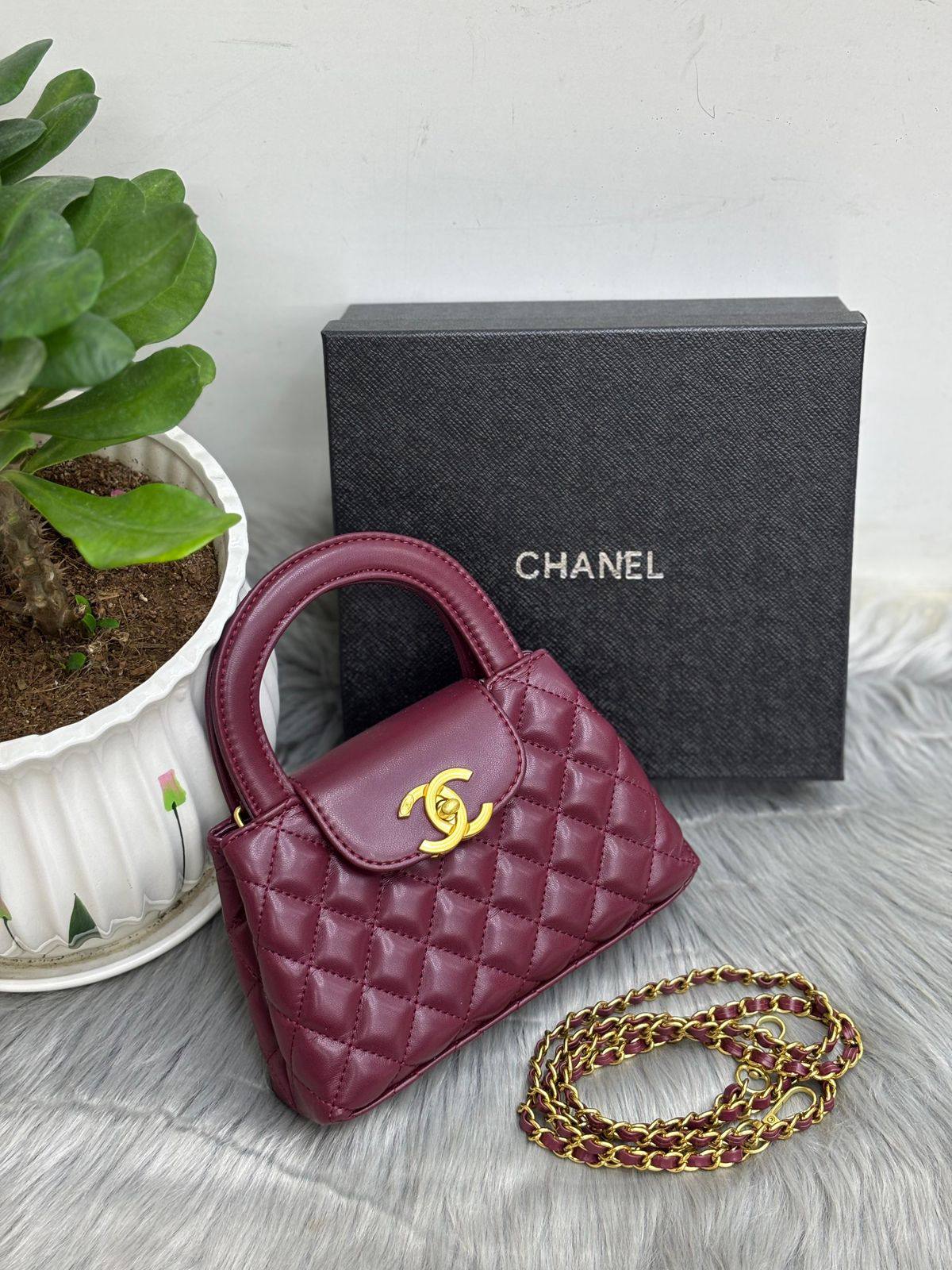Chanel
with box
🎁🎁🎁
90 dhs🗽
Zain244
♥️♥️♥️